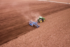 CORTEVA, MONSANTO-BAYER : FACE À LA PRESSION, LES GÉANTS DE L’AGROCHIMIE COMMENCENT À PLIER