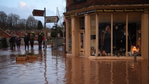 Tempête Dennis: un mort au Royaume-Uni, 45.000 foyers privés d&#039;électricité en France