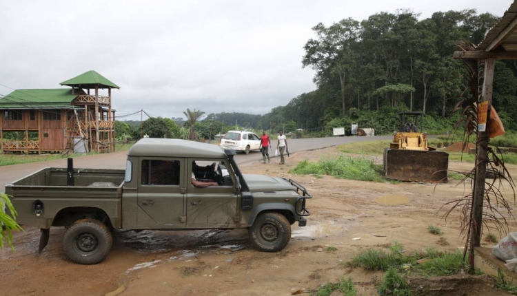 En lisière des parcs du Gabon, la lutte contre le réchauffement climatique ne convainc pas