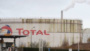 Le groupe Total assigné en justice pour &quot;inaction&quot; climatique